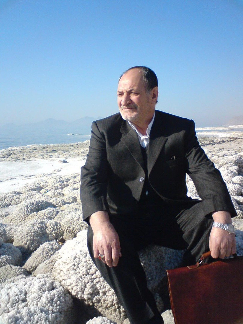 احمد عاکف پرتره رسمی
